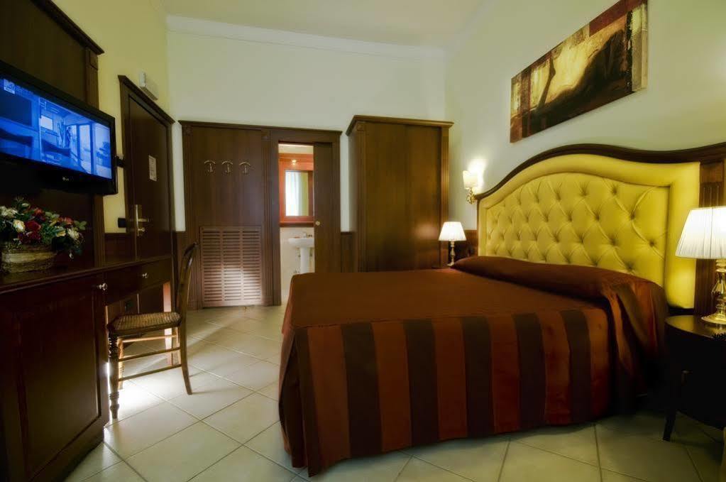 Residenza Praetoria Hotel Rome Exterior photo
