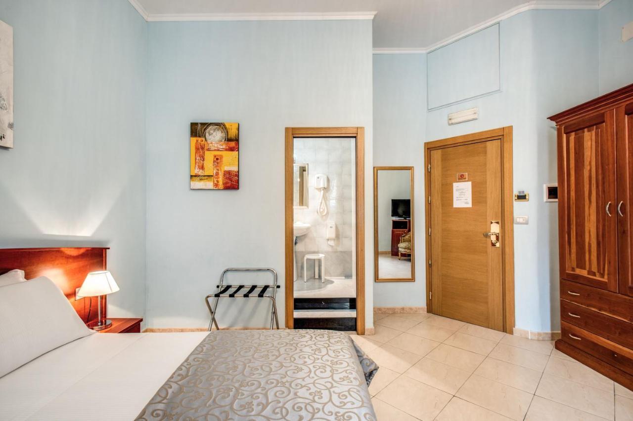 Residenza Praetoria Hotel Rome Exterior photo